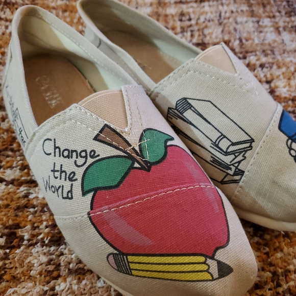 Shoes - Slip on Teacher/School Edition apple book